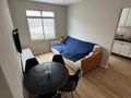 Apartamento a venda totalmente reformado, mobiliado e com garagem coberta no Jardim Atlântico – Florianópolis