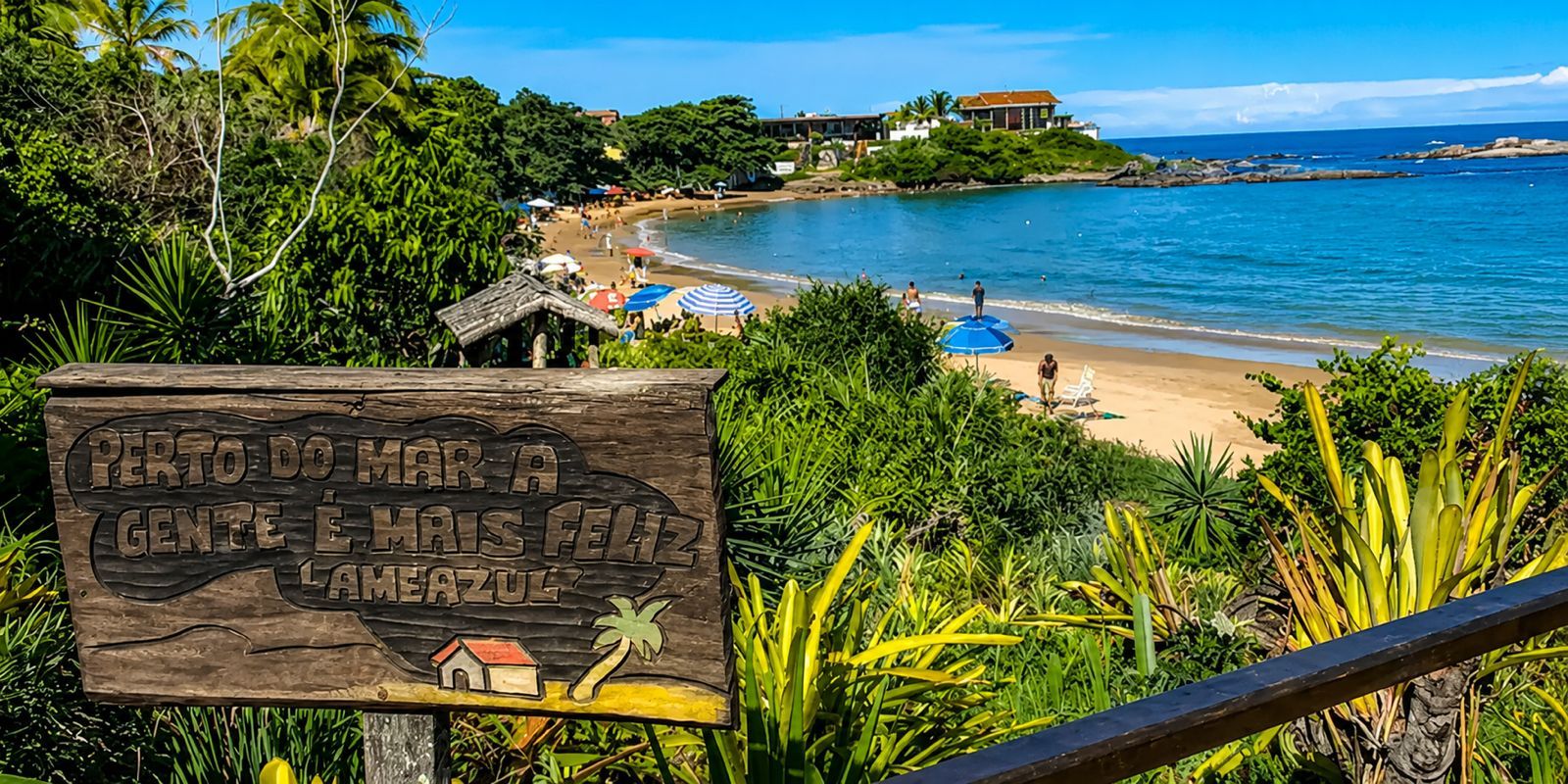Praia de Peracanga em Guarapari ES