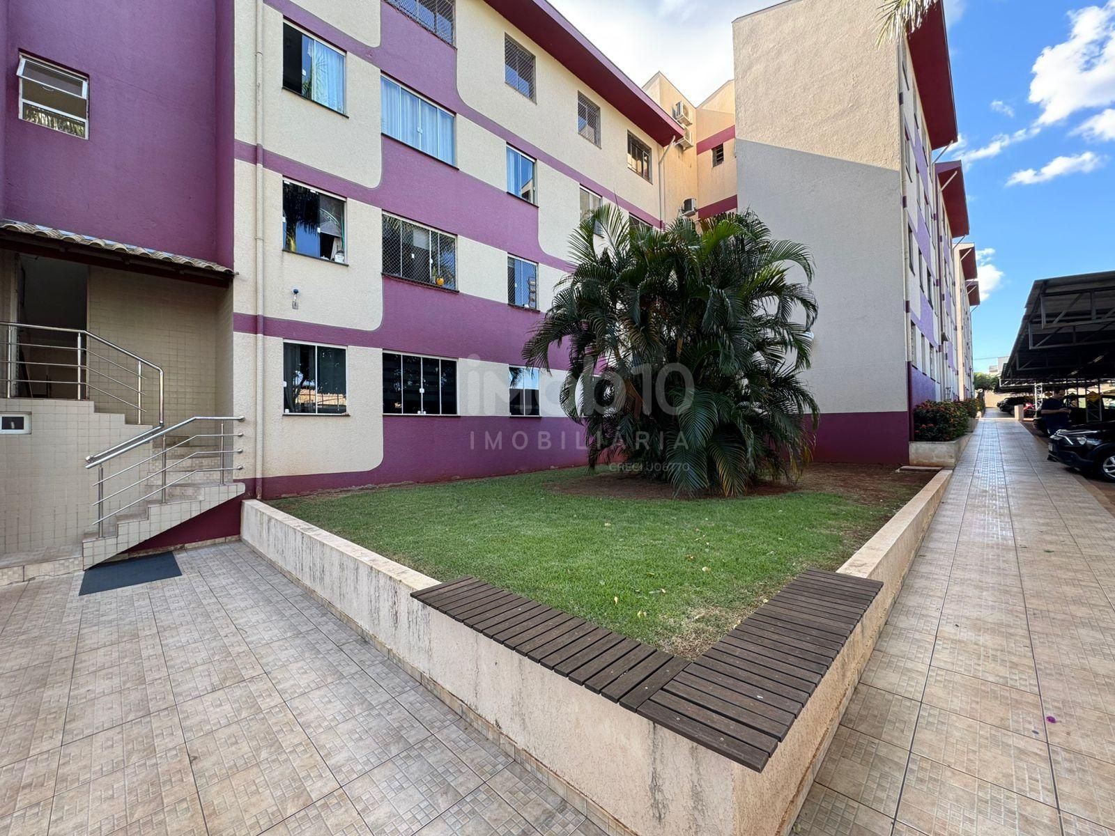 APARTAMENTO 2 QUARTOS A VENDA NO EDIFÍCIO ABAETÉ EM FOZ DO IGUAÇU - PR
