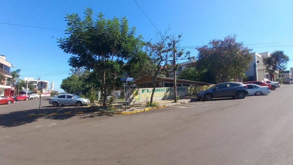 TERRENO NO CENTRO - ESQUINA COM 515 m² - Terreno em Centro, Santa Rosa - à venda - MC Negócios Imobiliários LTDA