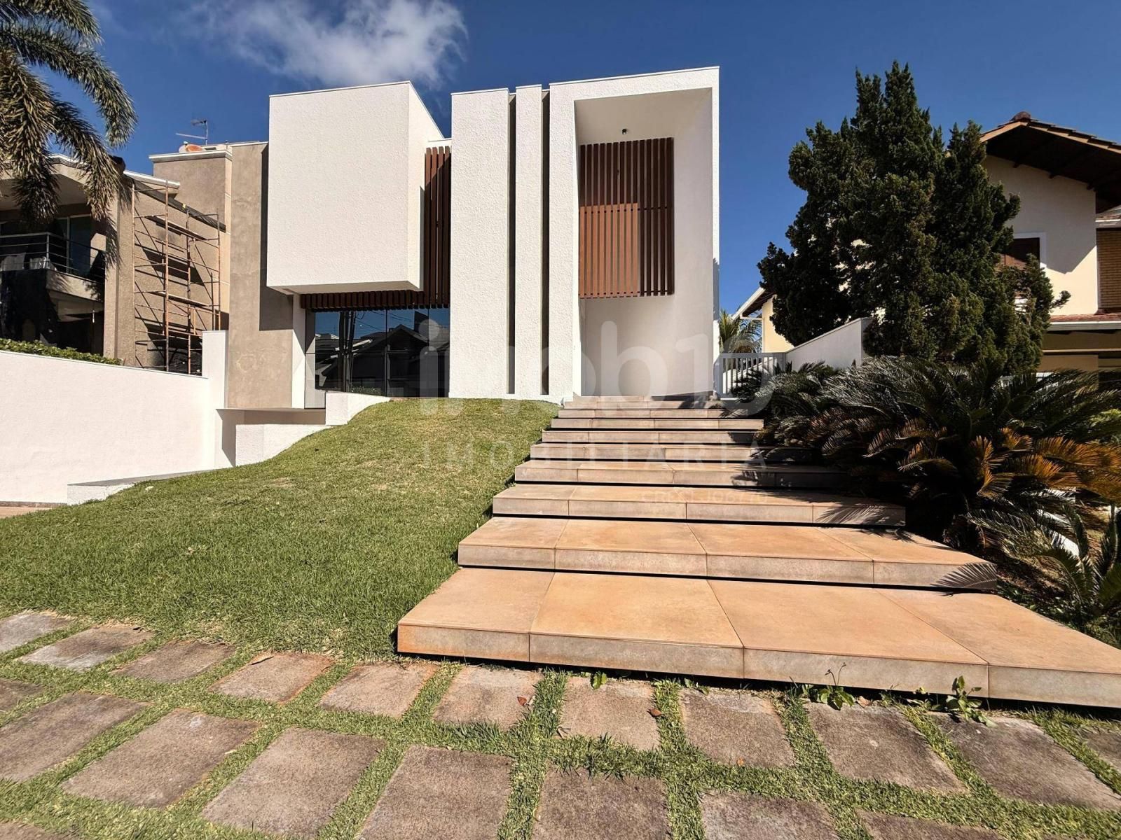 SOBRADO A VENDA CONDOMINIO RESIDENCIAL FECHADO PORTO SEGURO FOZ DO IGUAÇU - PR