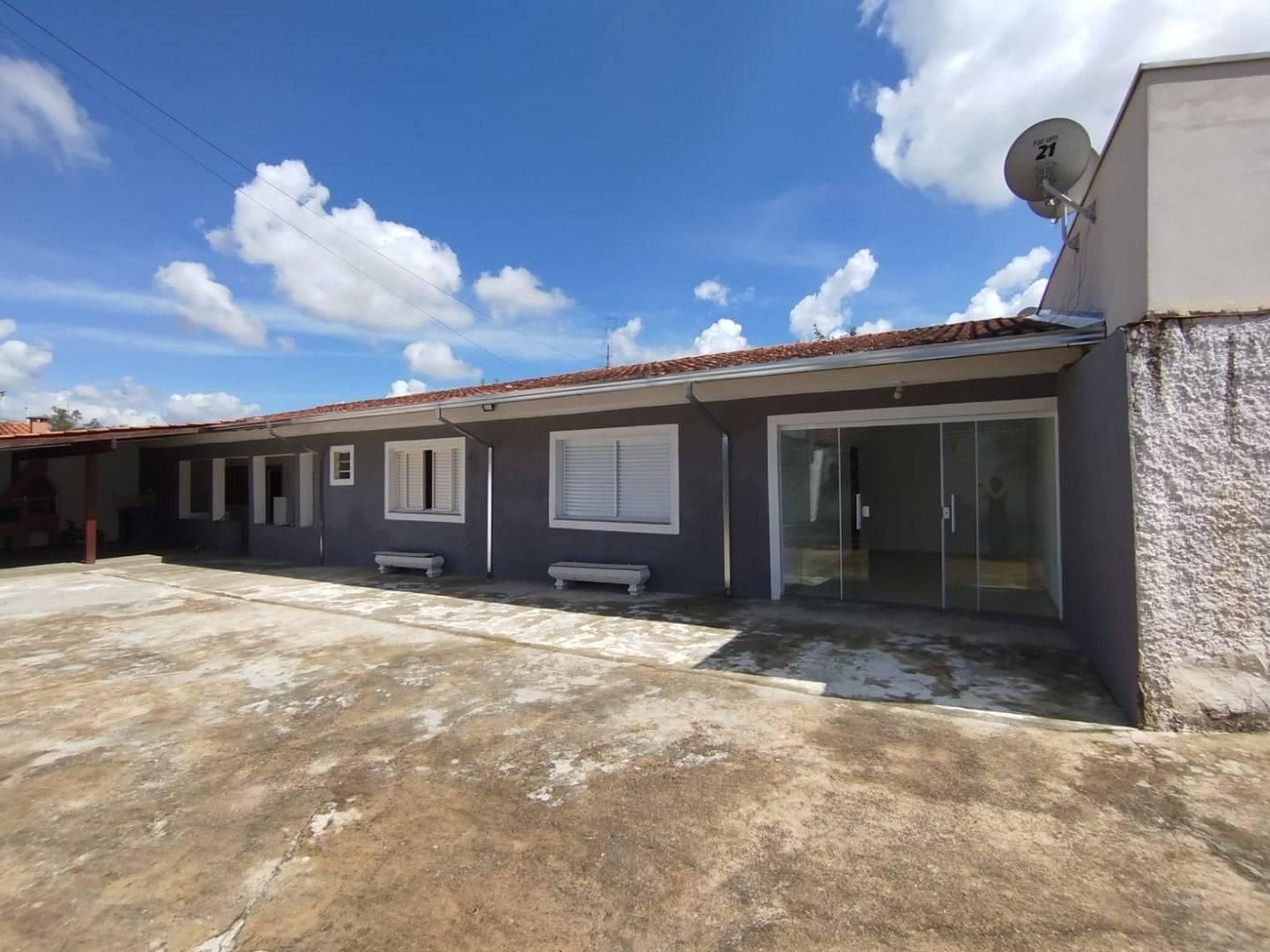 Casa com 3 dormitórios - venda por R$ 1.365.000,00 ou aluguel por R$ 2.300,00/mês - Centro - Andradas/MG - Casa em Centro, Andradas - à venda - Teixeira Consultoria Imobiliaria LTDA