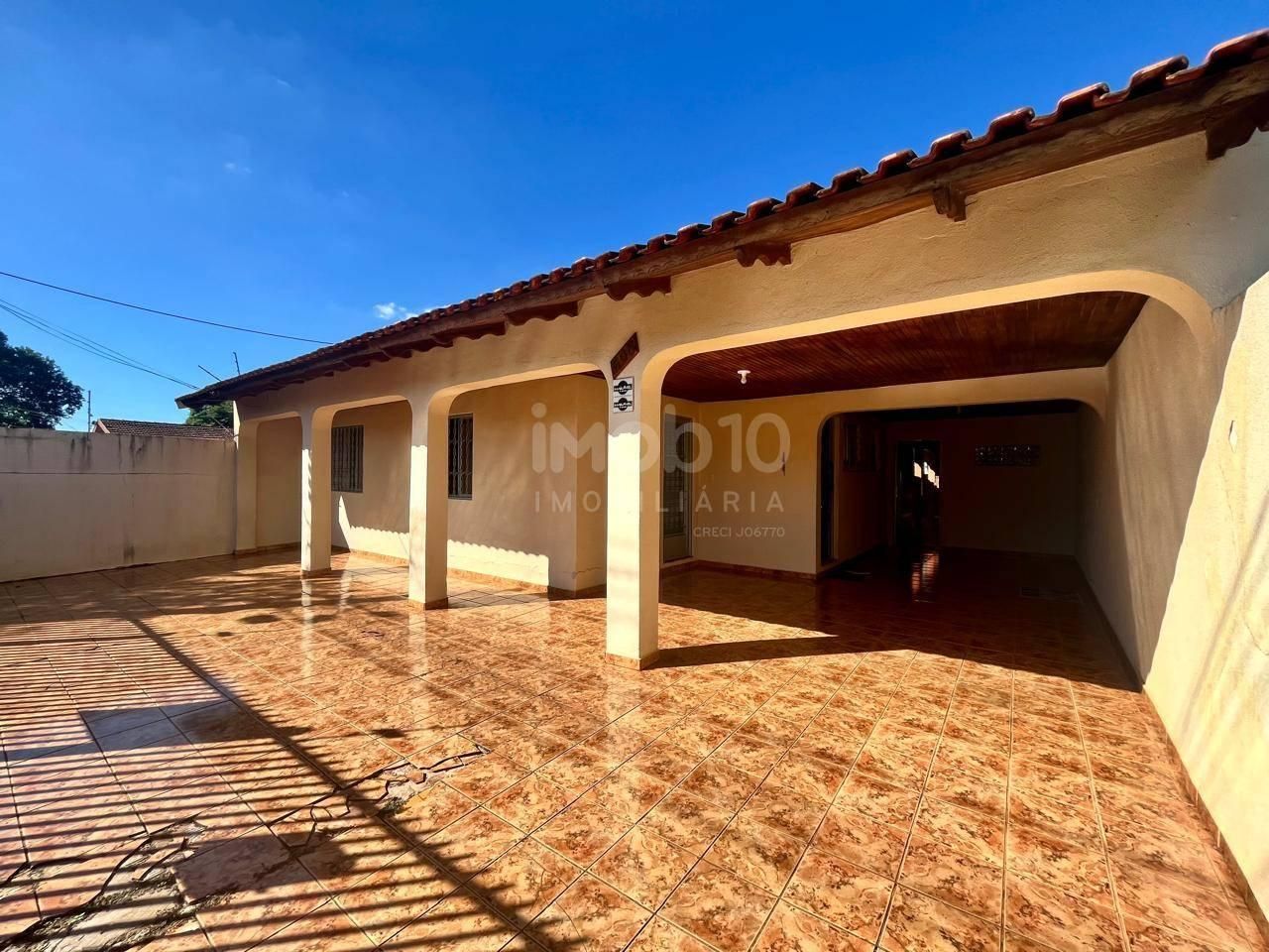 CASA COM 4 QUARTOS NO CONJUNTO LIBRA - FOZ DO IGUAÇU/PR