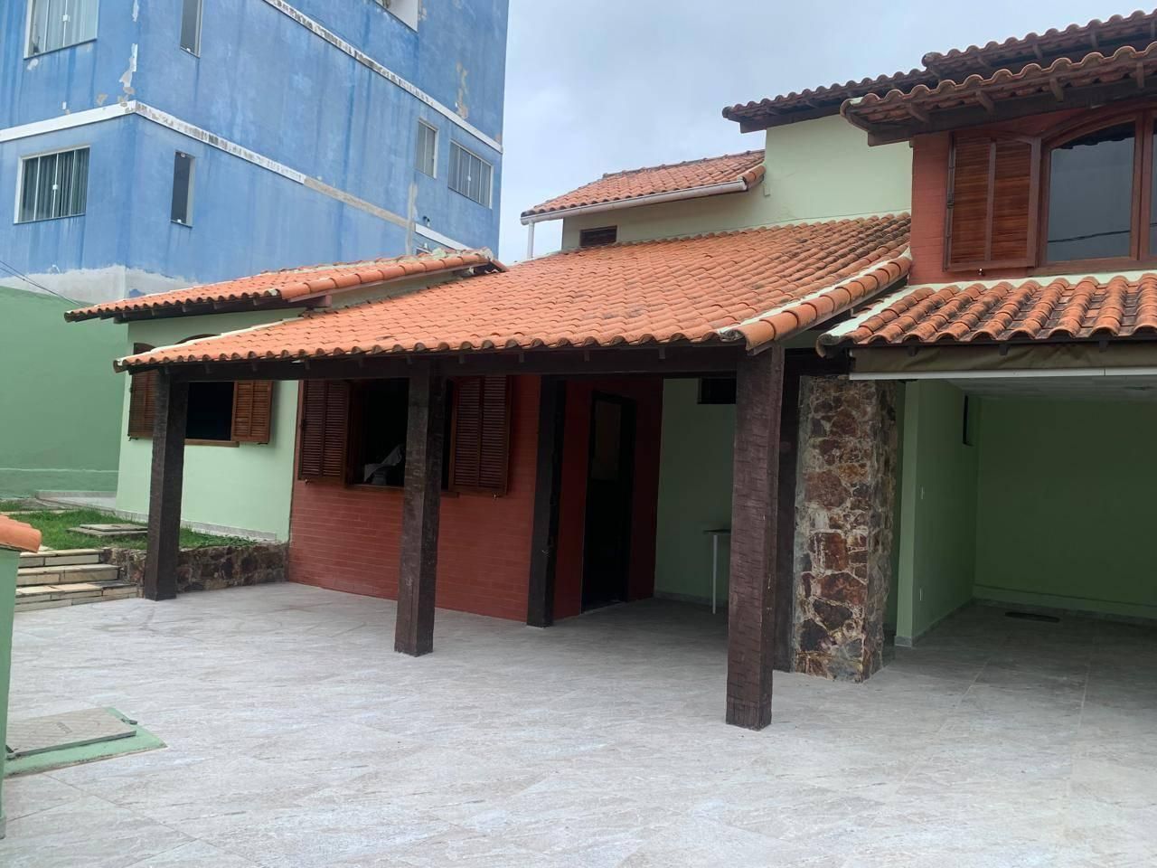 Casa com quintal e piscina perto da praia! - Casa em Baleia, Arraial do Cabo - à venda - Imobiliaria Praiana do Cabo LTDA ME