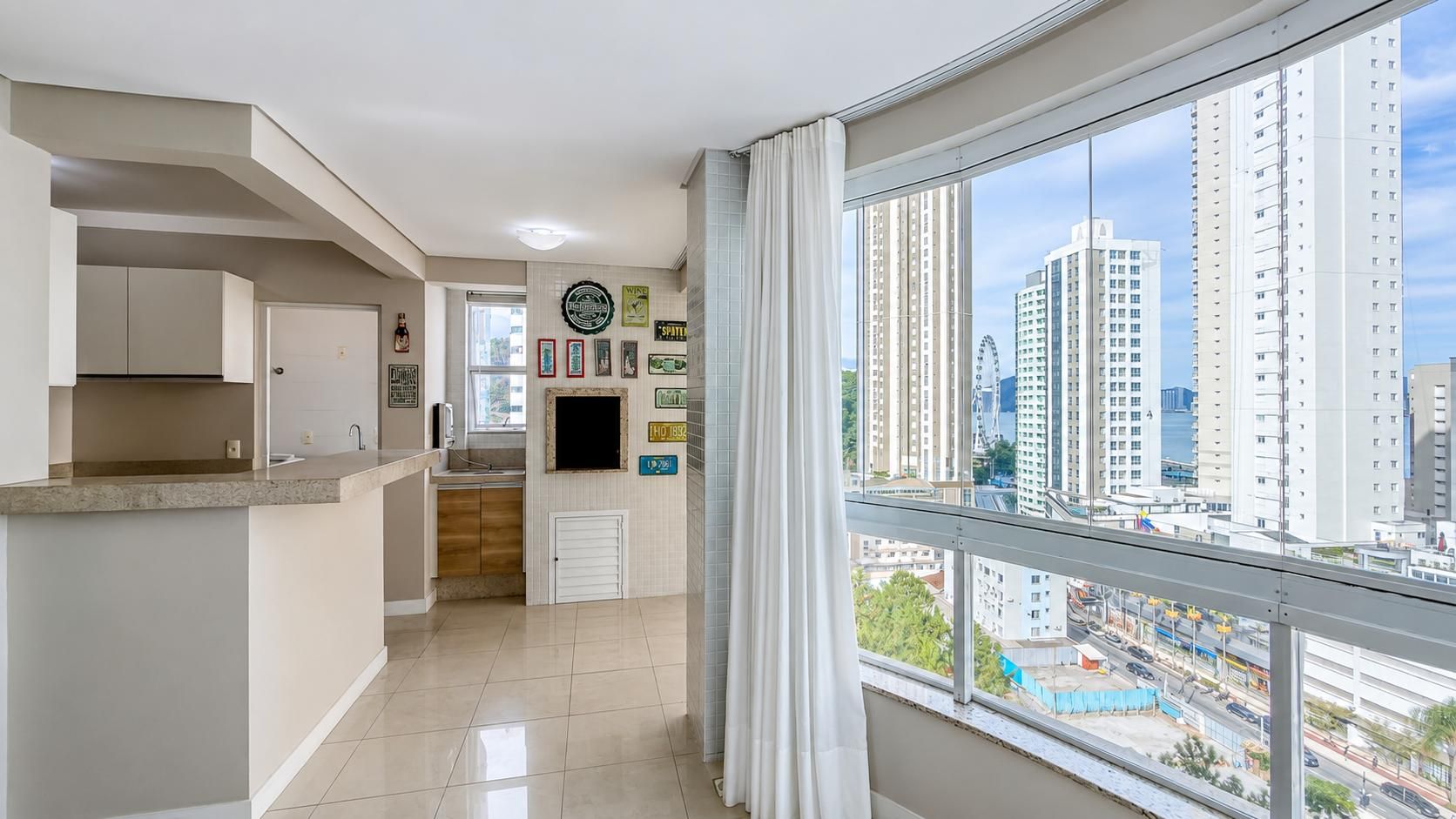 Apartamento à venda com 3 quartos e 2 vagas no edifício Golden Green em Balneário Camboriú | Barra Norte - Apartamento em Pioneiros, Balneário Camboriú - à venda - Nobilitá Imobiliária
