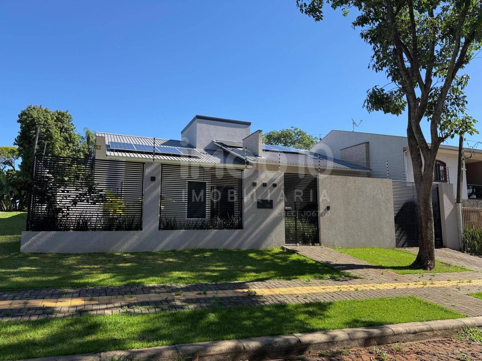 CASA TÉRREA COM PISCINA À VENDA NO JARDIM SOCIAL - FOZ DO IGUAÇU/PR