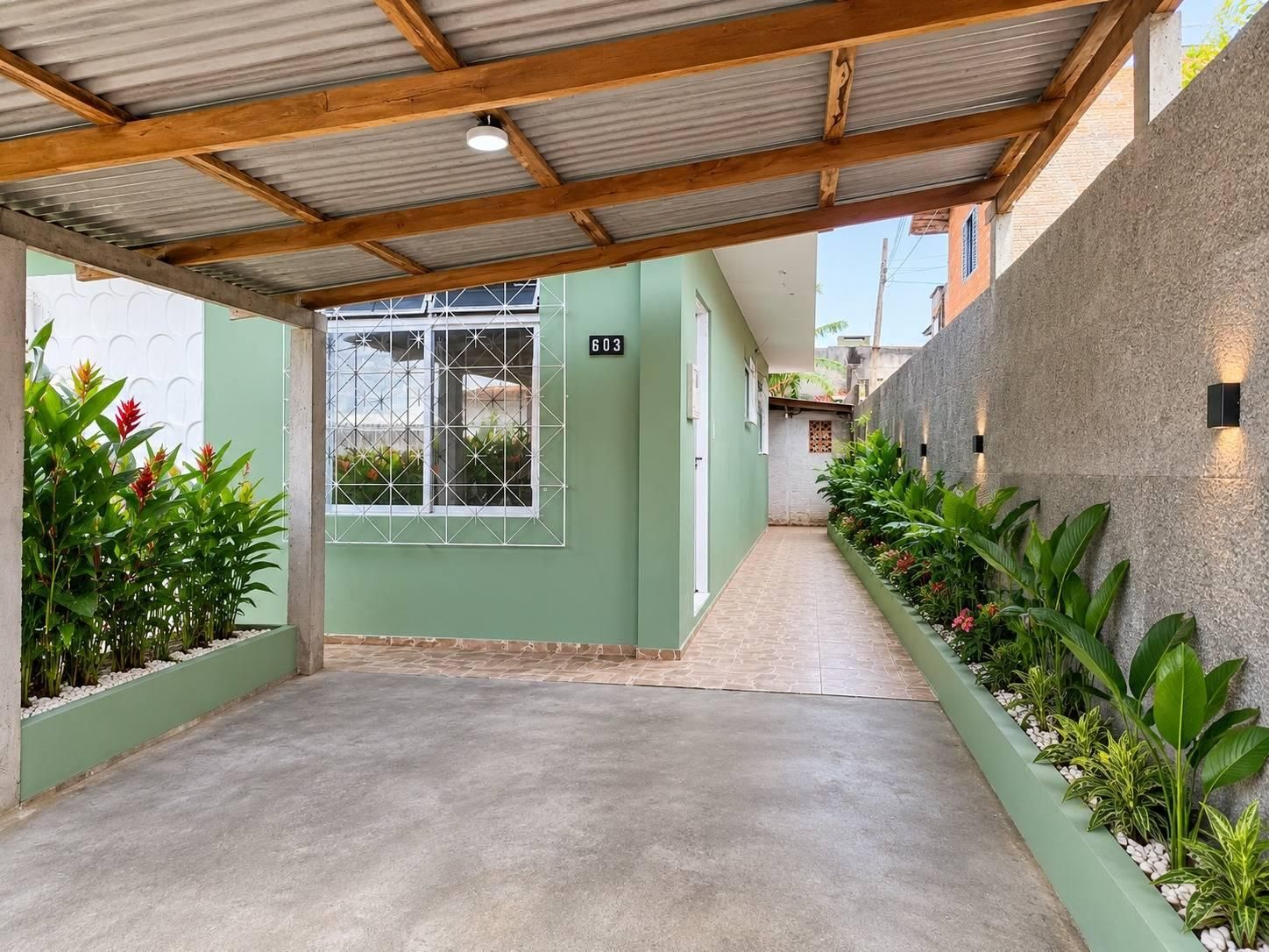 Residencial › Casa - Venda - 370,00 (M²) de Área Total - 70,00 (M²) de Área Privativa - R$:639.000,00 - Barreiros - São José - SC - Casa em Barreiros, São José - à venda - 500 NEGOCIOS IMOBILIARIOS EIRELI