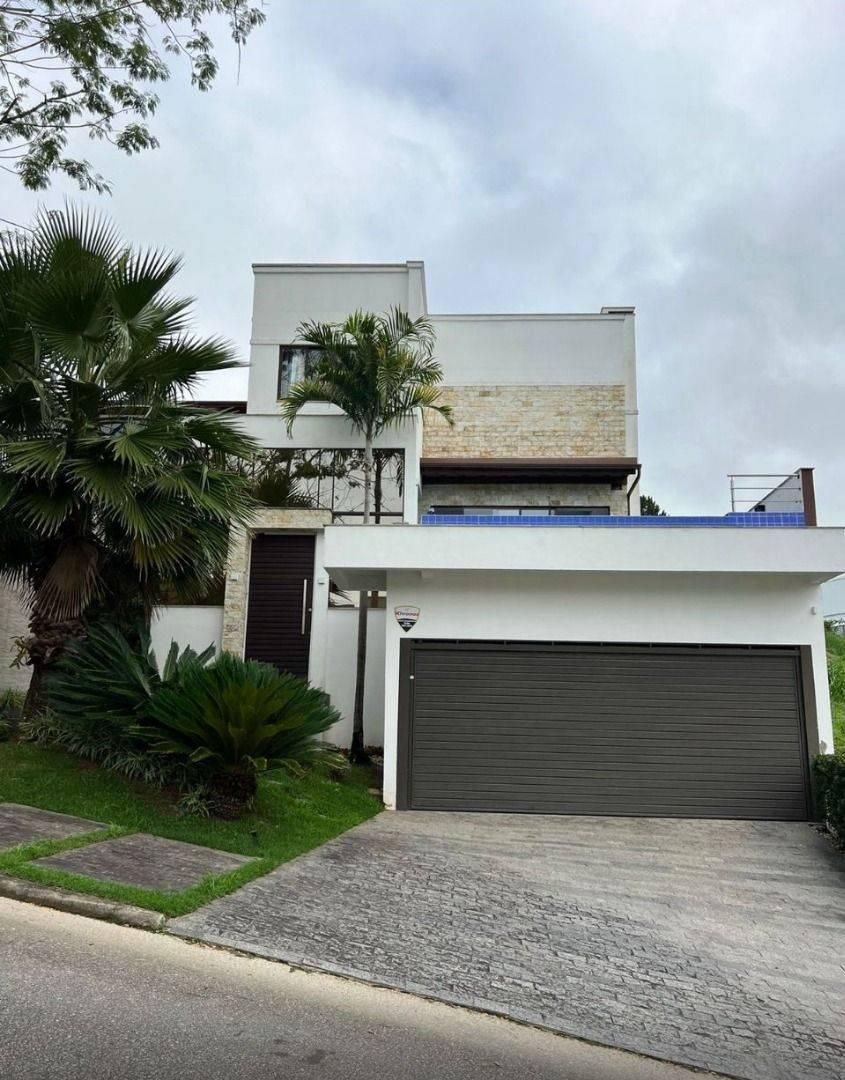 Residencial › Casa - Venda - 360,00 (M²) de Área Total - 360,00 (M²) de Área Privativa - R$:2.650.000,00 - Cidade Universitária Pedra Branca - Palhoça - SC - Casa em Cidade Universitária Pedra Branca, Palhoça - à venda - 500 NEGOCIOS IMOBILIARIOS EIRELI