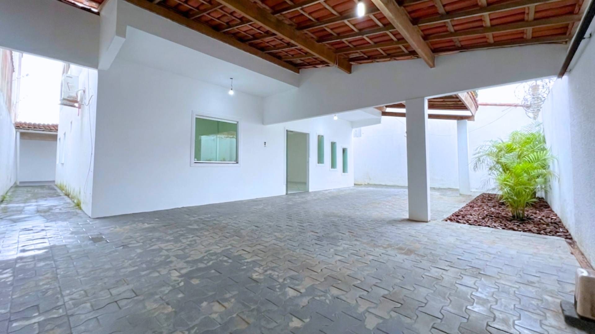 Casa em Bairro - 3 Quartos com Planejados e ampla área externa para locação no Kaikan - Casa Bairro em Kaikan, Teixeira de Freitas - para locação - Administra Imóveis - LTDA