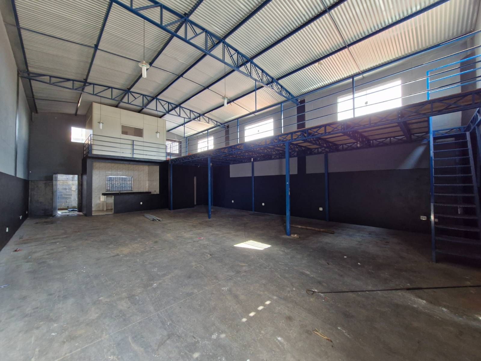 Barracão Comercial para Locação, Jardim Videiras - Andradas - Comercial em Jardim Videiras, Andradas - para locação - Teixeira Consultoria Imobiliaria LTDA