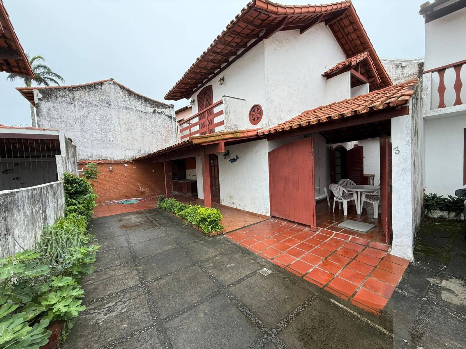 CASA DE CONDOMÍNIO COM 02 VAGAS DE GARAGEM NA PRAIA DOS ANJOS - Casa de Condomínio em Praia dos Anjos, Arraial do Cabo - para temporada - Imobiliaria Praiana do Cabo LTDA ME
