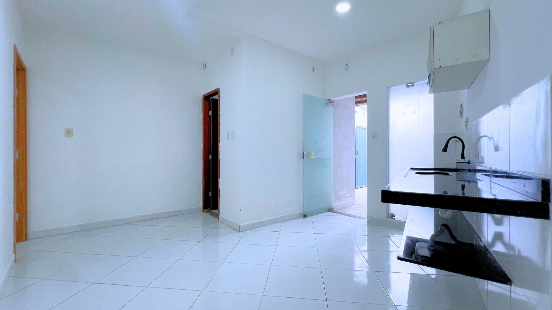 Kitnet em Bairro - de 1 Quarto com Garagem - Casa Bairro em Bela Vista, Teixeira de Freitas - para locação - Administra Imóveis - LTDA