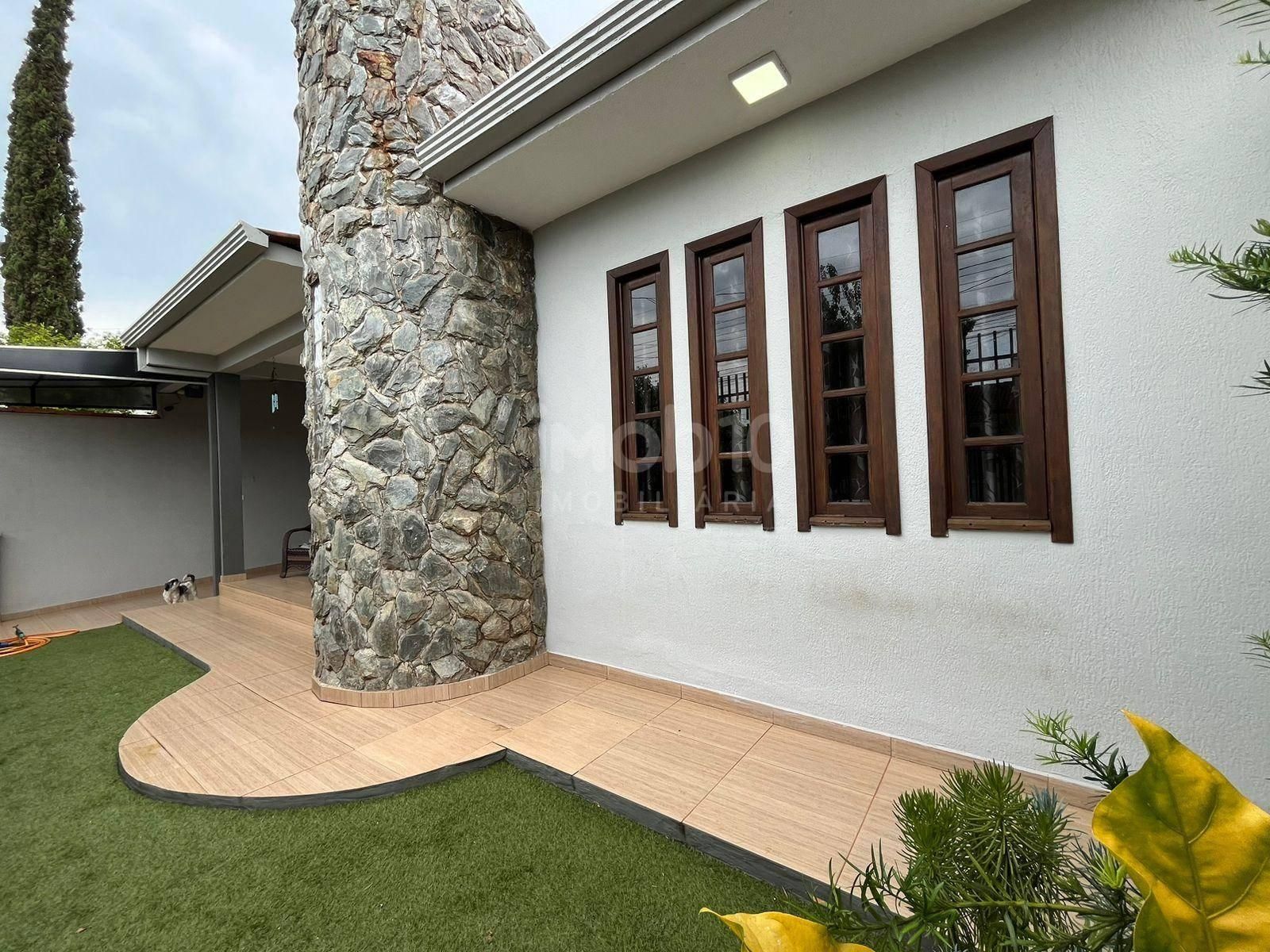 CASA A VENDA COM 3 QUARTOS CONJUNTO LIBRA EM FOZ DO IGUAÇU - PR