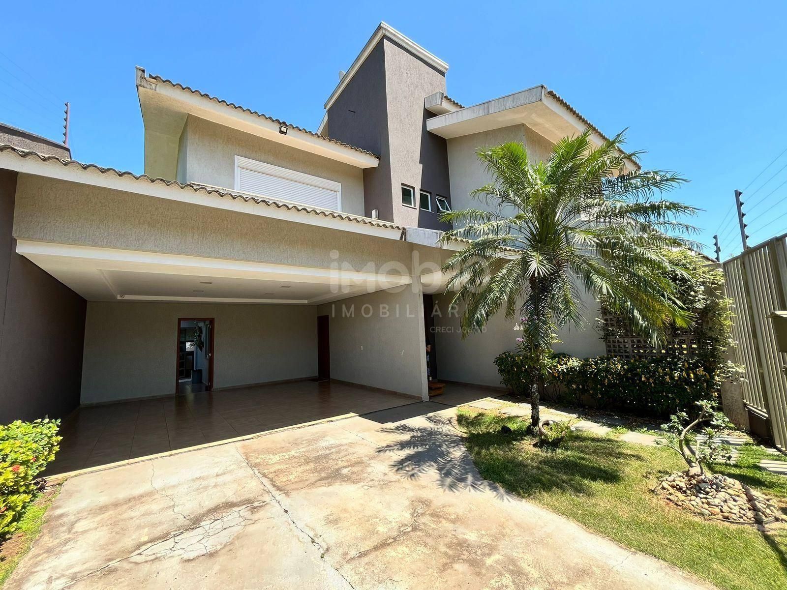 SOBRADO COM 5 QUARTOS A VENDA NO BAIRRO JARDIM PANORAMA EM FOZ DO IGUAÇU - PR