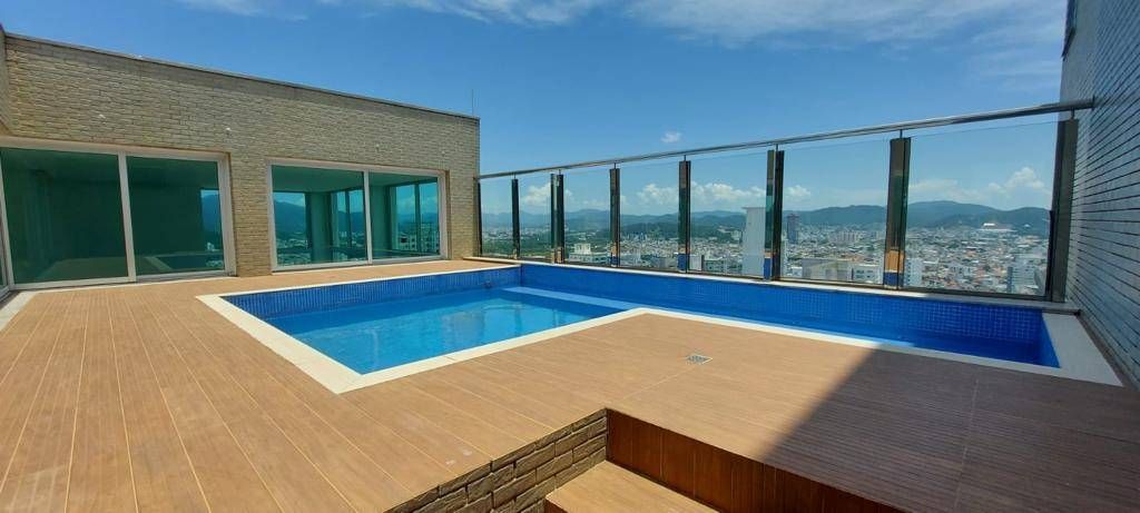 Cobertura triplex com piscina - Cobertura em Centro, Balneário Camboriú - à venda - Nobilitá Imobiliária