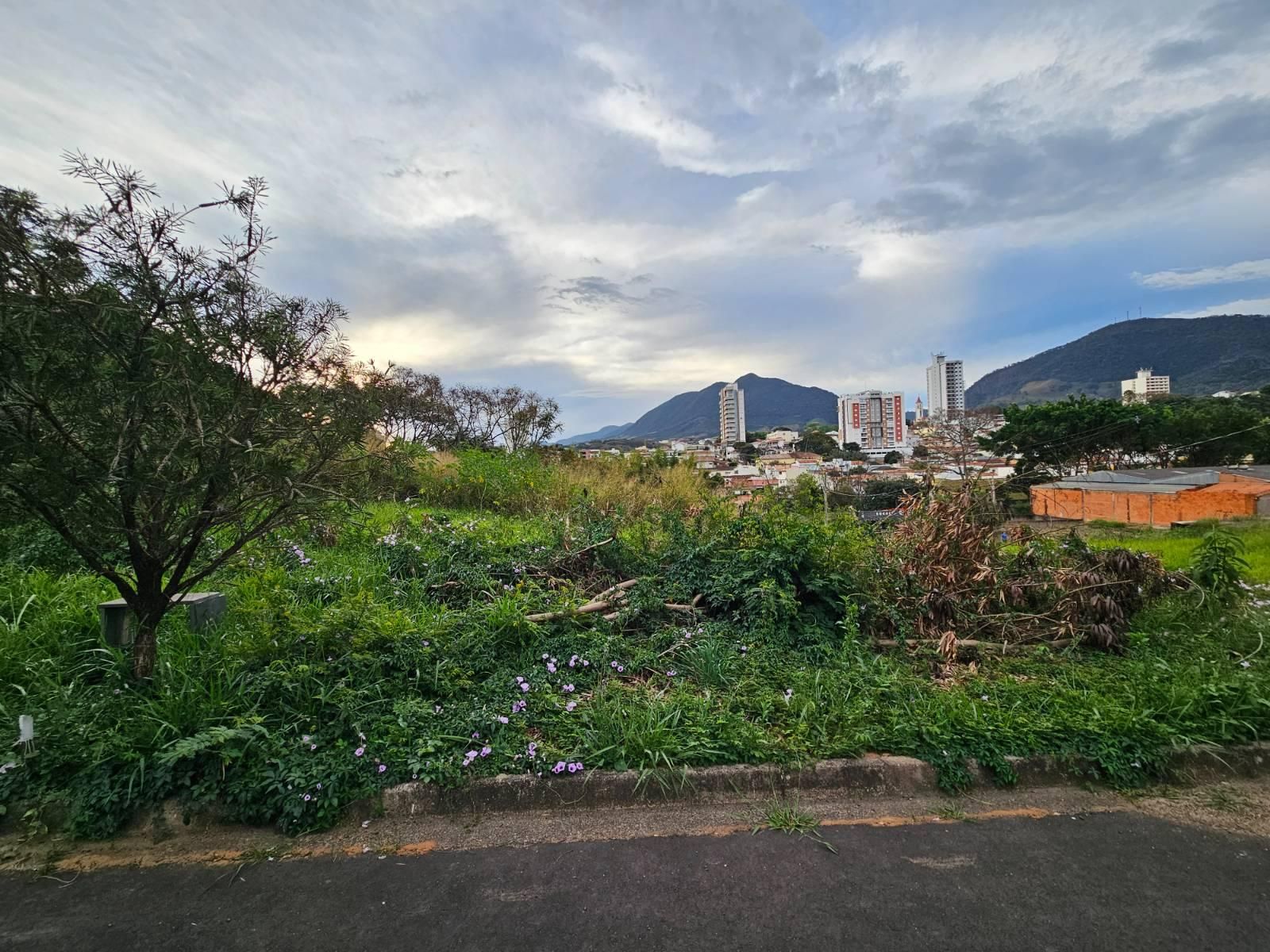 Terreno à Venda - 301,75 m² - loteamento Chácara Pirapitinga - Andradas MG - Lote/Terreno em Jardim Itália, Andradas - à venda - Teixeira Consultoria Imobiliaria LTDA