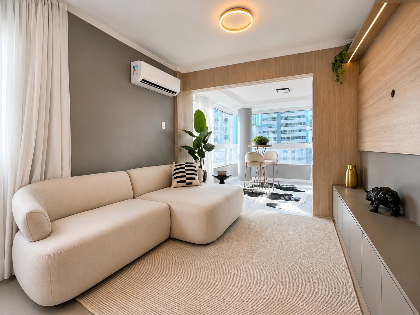 Apartamento com 3 dormitórios e 2 vagas, 106 m² - Apartamento em Centro, Balneário Camboriú - à venda - Nobilitá Imobiliária