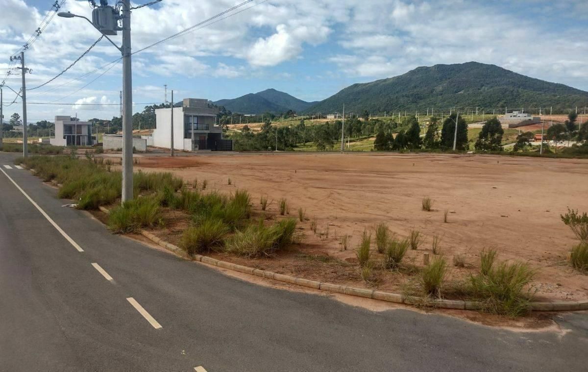 GOVERNADOR CELSO RAMOS - JUNTO A BR 101 - Lote/Terreno em Centro, Governador Celso Ramos - à venda - MC Negócios Imobiliários LTDA