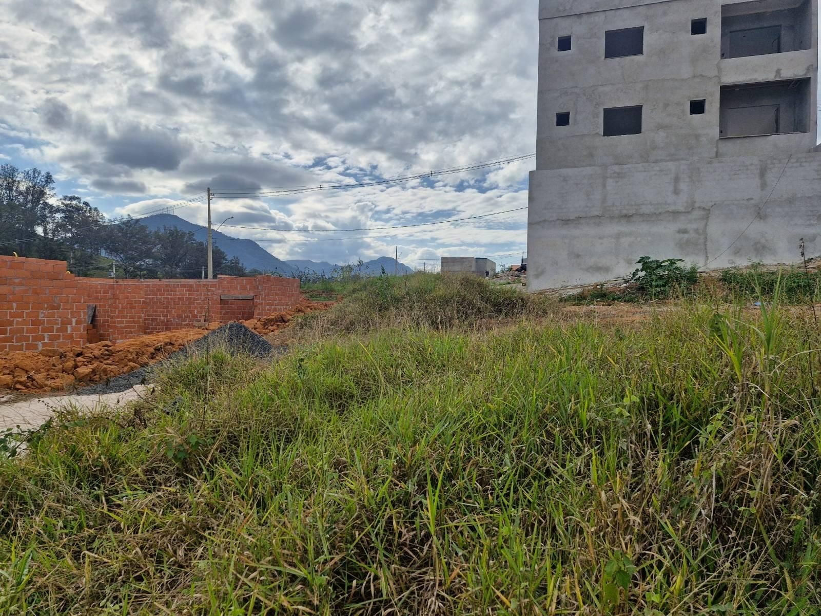 Terreno à Venda - 200m² - Village - Lote/Terreno em Village, Andradas - à venda - Teixeira Consultoria Imobiliaria LTDA