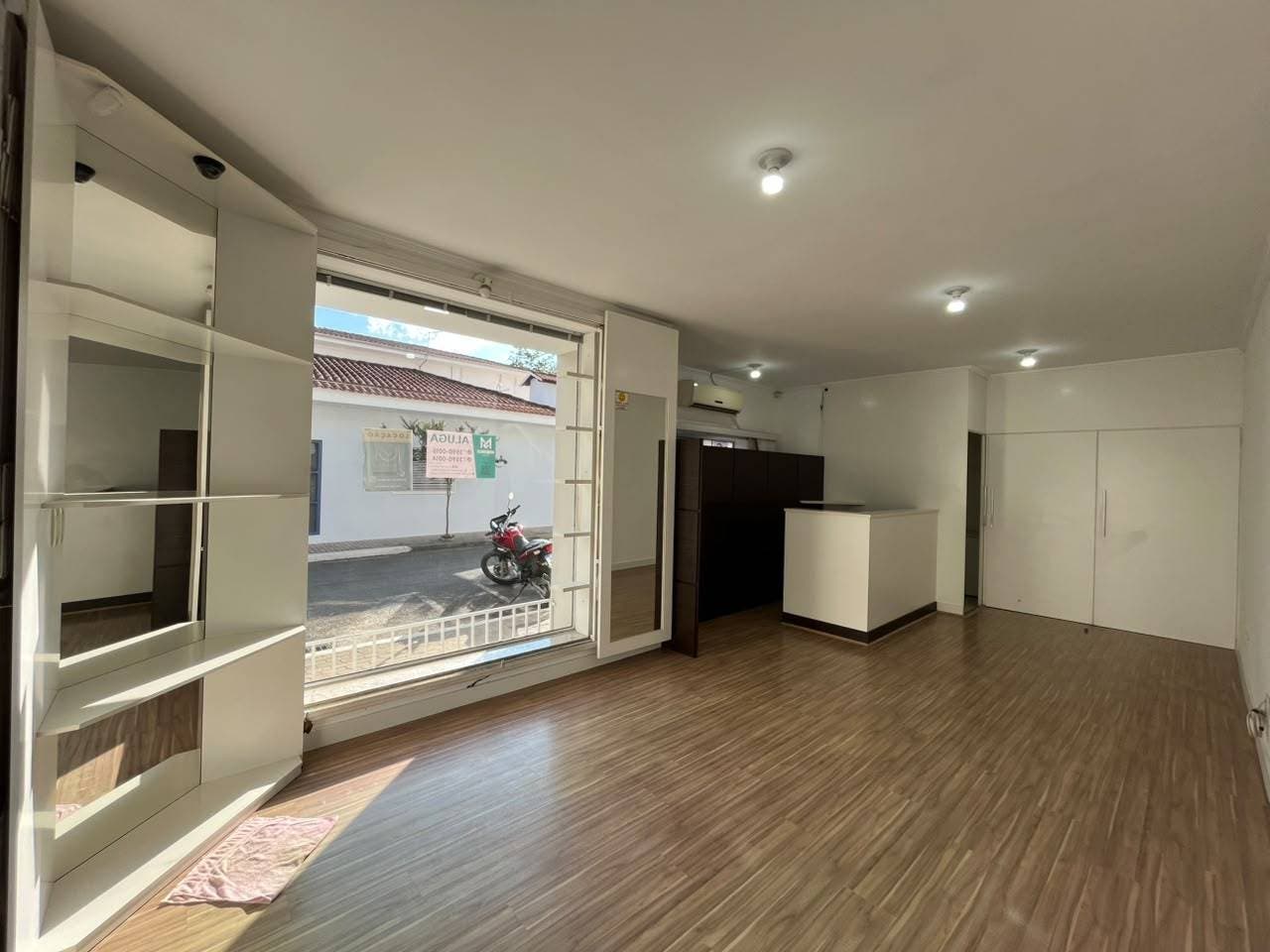 Ponto comercial para Locação - Centro - Andradas/MG - Comercial em Centro, Andradas - para locação - Teixeira Consultoria Imobiliaria LTDA