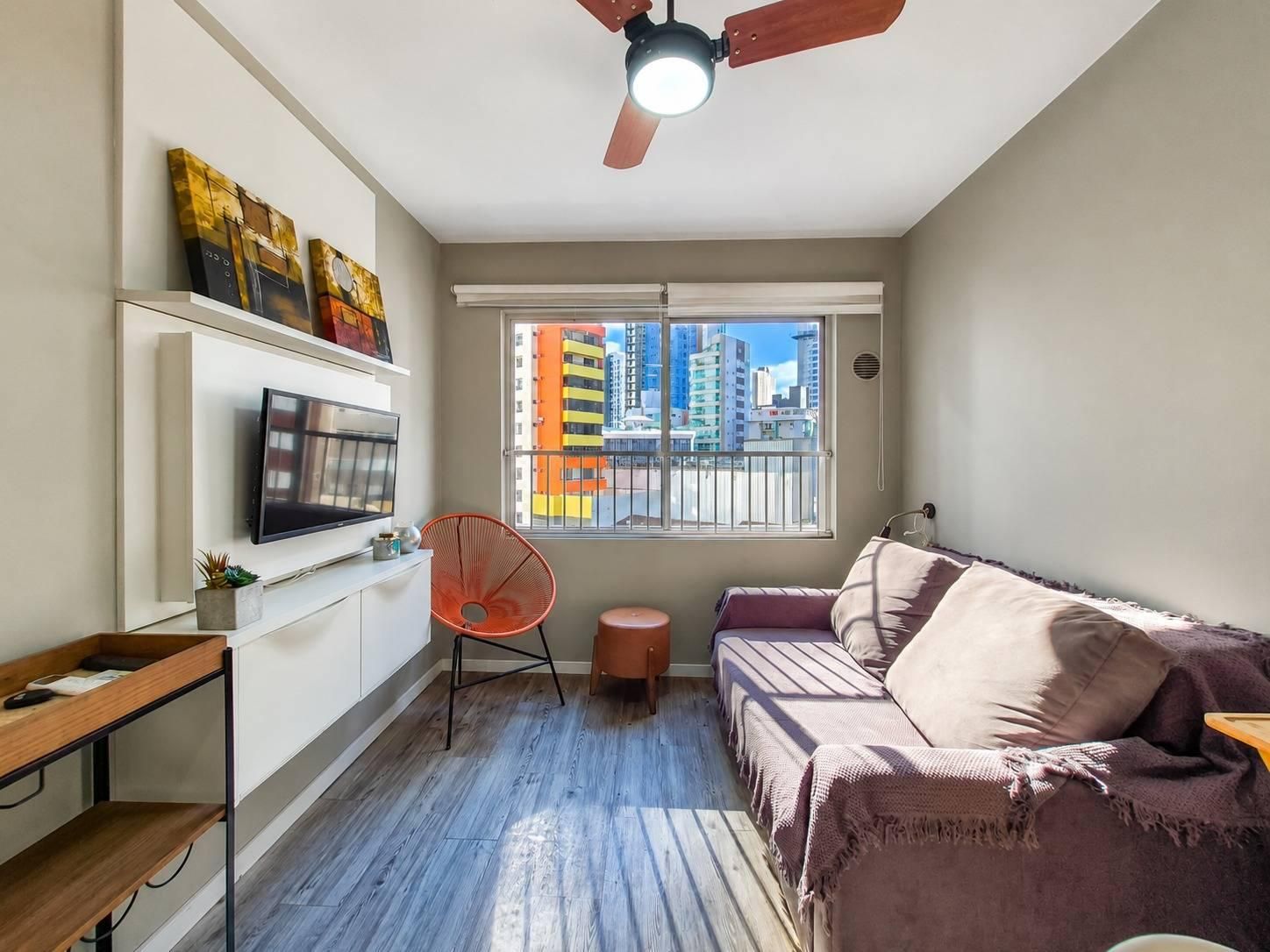 Apartamento mobiliado quadra mar com 01 dormitório e 01 vaga - Apartamento em Centro, Balneário Camboriú - à venda - Nobilitá Imobiliária