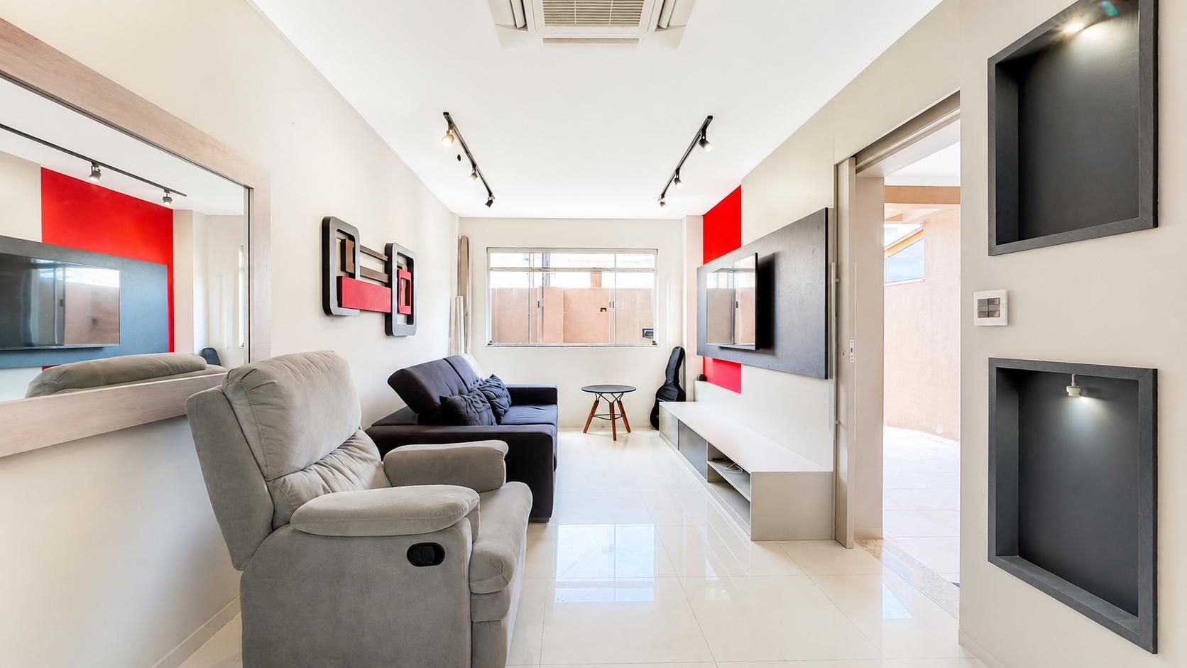 Sobrado espaçoso com 3 dormitórios - Casa em Nova Esperança, Balneário Camboriú - à venda - Nobilitá Imobiliária