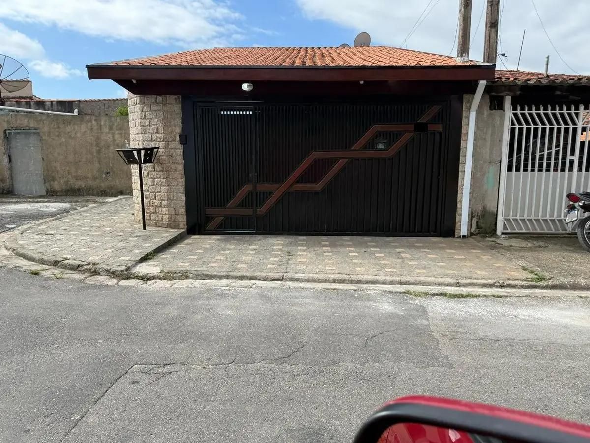 Sobrado com 3 quartos, Vila São João (São Silvestre) - Jacareí