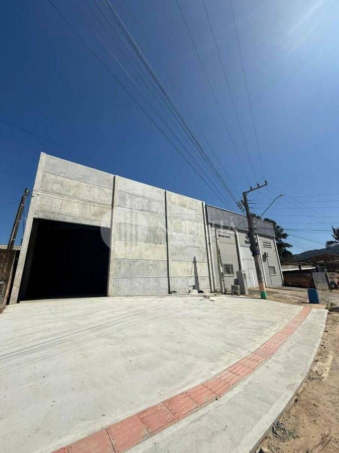 Galpão para locação com 240m² na Várzea do Ranchinho - Galpão em Várzea do Ranchinho (Monte Alegre), Camboriú - para locação - Nobilitá Imobiliária