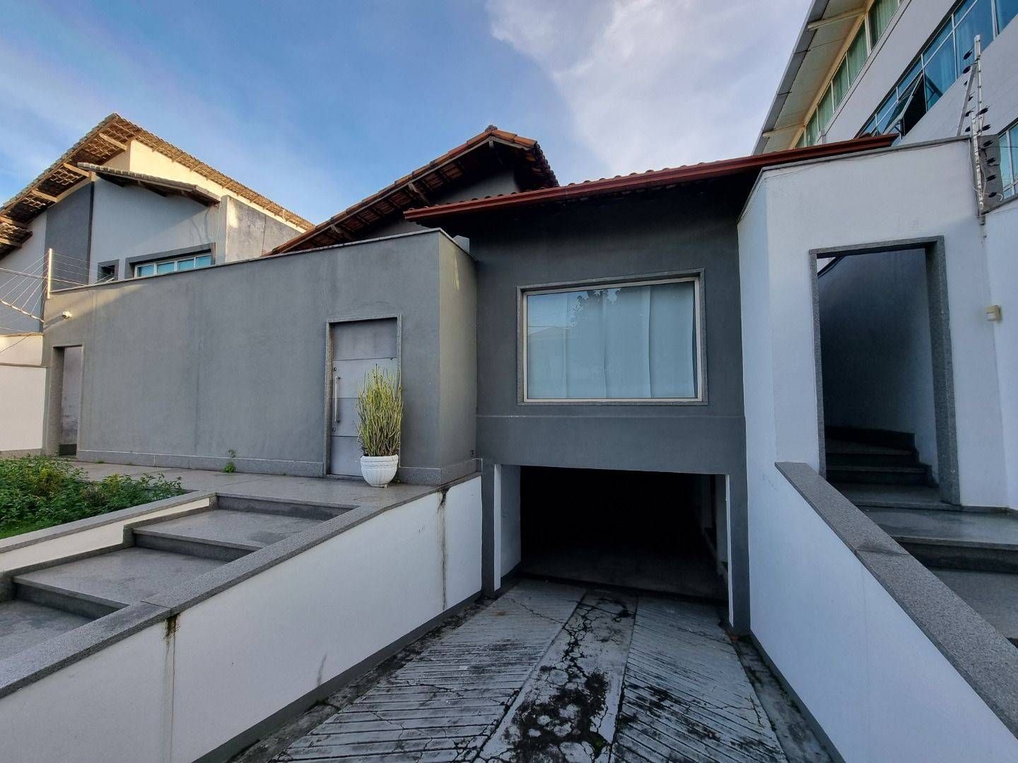 Excelente Casa Comercial - 5 Quartos - 424m² - Enseada do Suá - Vitória/ES