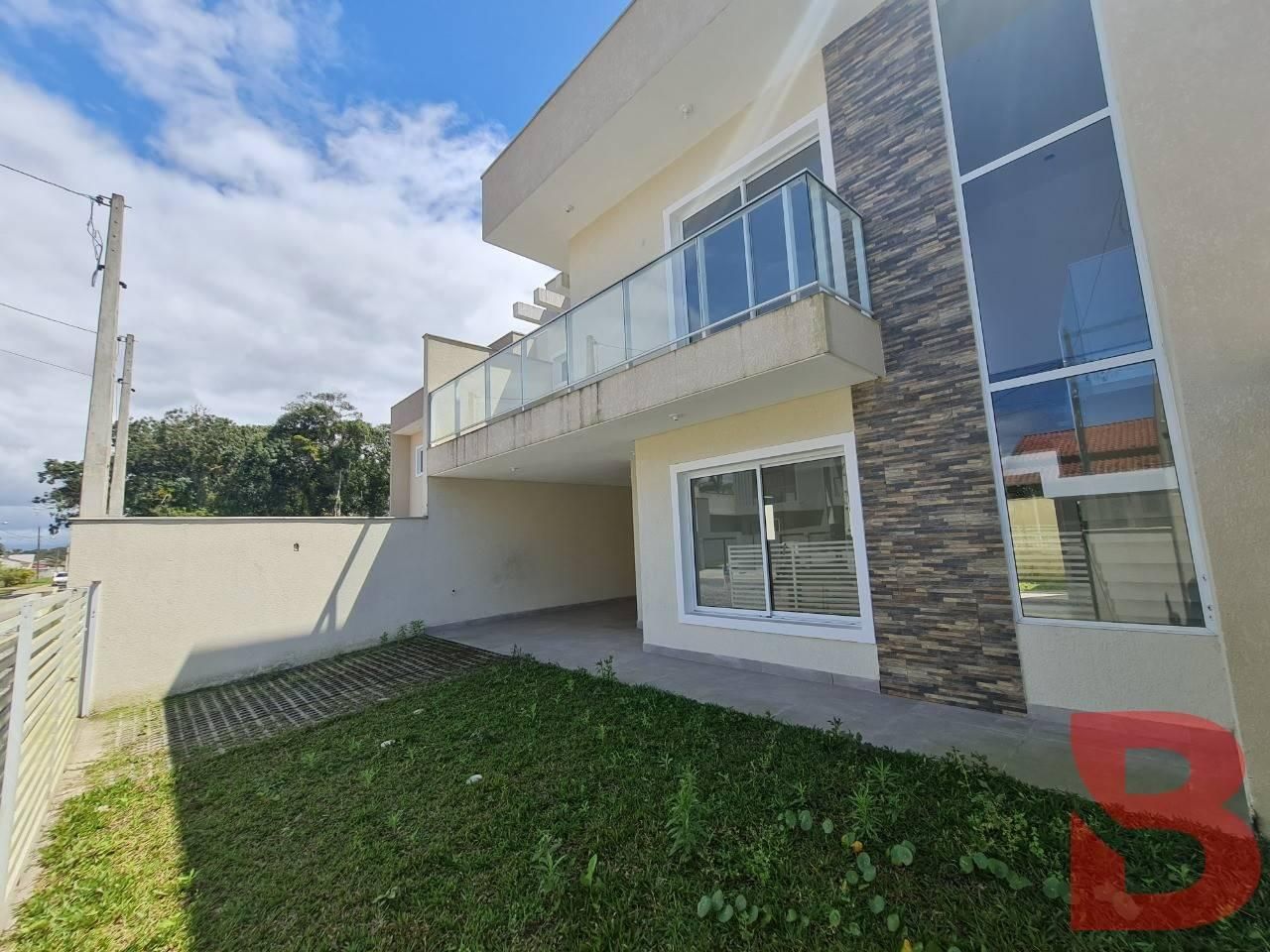 SOBRADO NOVO LOCALIZADO NA BARRA DO SAI- CONTENDO 03 SUÍTES - Casa em Barra do Sai, Itapoá - à venda - BESEN IMOBILIÁRIA LTDA