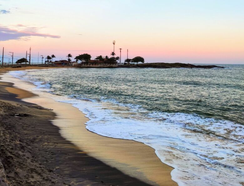 Praia da Areia Preta em Guarapari Espírito Santo