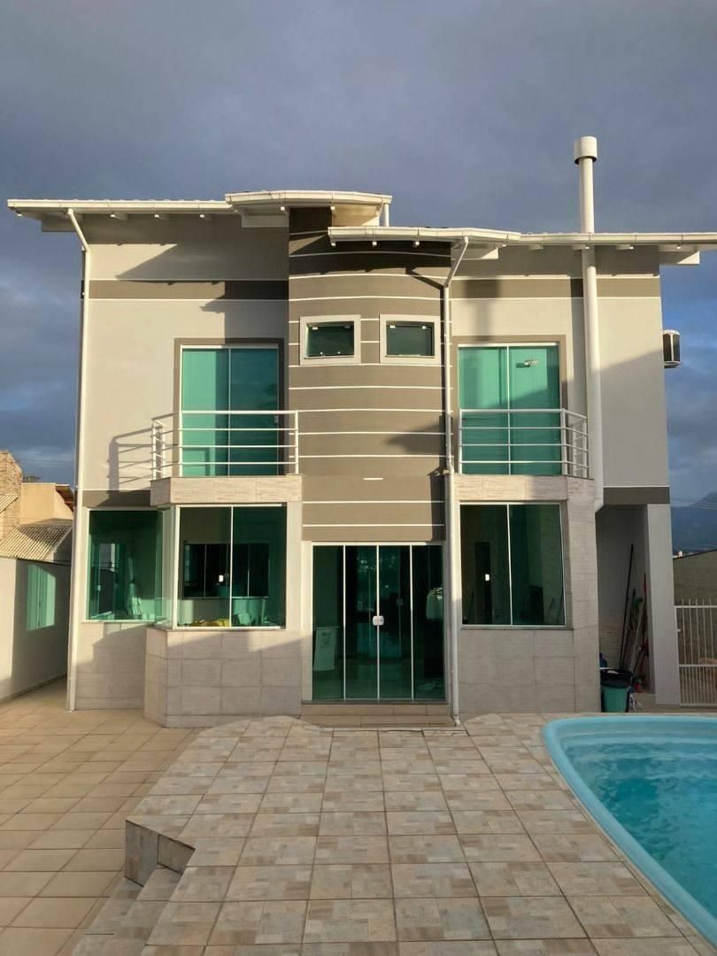Residencial › Casa - Venda - 360,00 (M²) de Área Total - 360,00 (M²) de Área Privativa - R$:1.790.000,00 - Cidade Universitária Pedra Branca - Palhoça - SC - Casa em Cidade Universitária Pedra Branca, Palhoça - à venda - 500 NEGOCIOS IMOBILIARIOS EIRELI