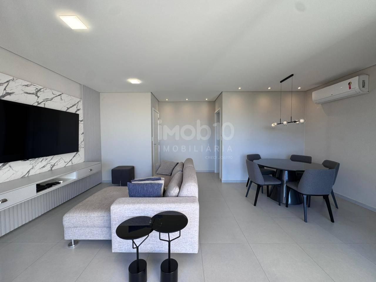 APARTAMENTO MOBILIADO COM 3 QUARTOS A VENDA NO EDIFÍCIO OMOIRU EM FOZ DO IGUAÇU - PR