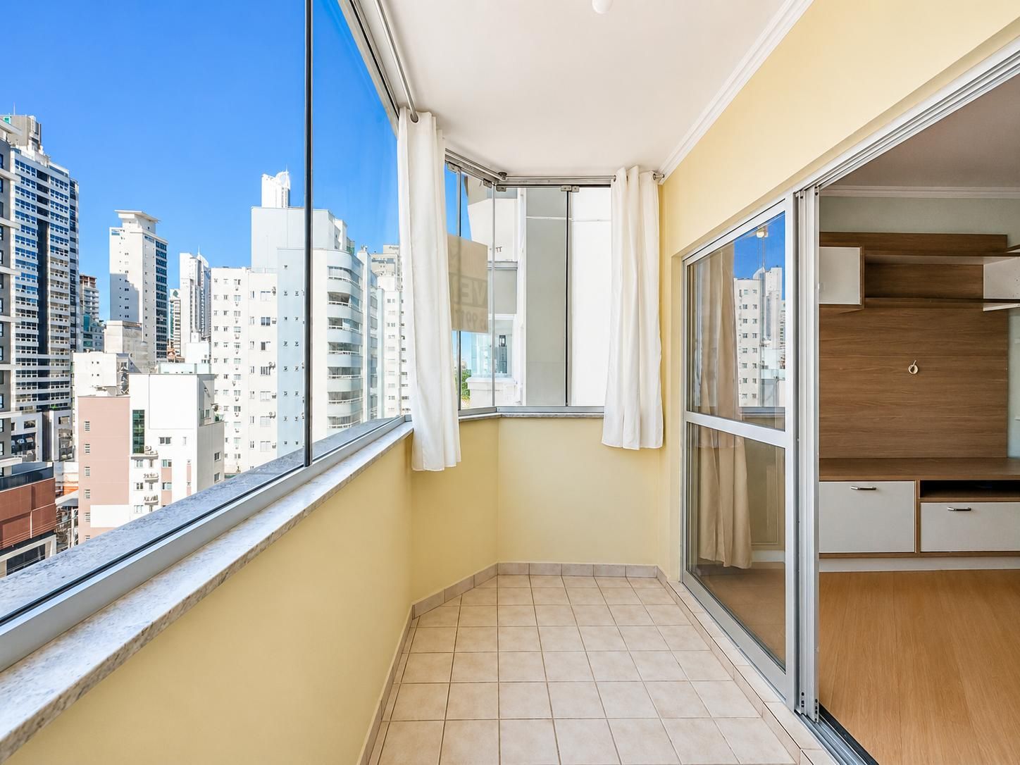 Apartamento a 350 metros da Roda Gigante - Apartamento em Pioneiros, Balneário Camboriú - à venda - Nobilitá Imobiliária