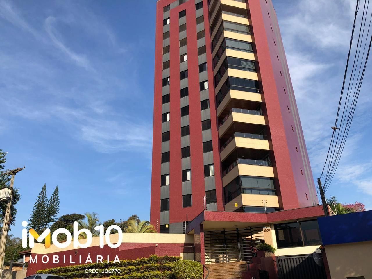 APARTAMENTO COM 4 QUARTOS A VENDA NO EDIFÍCIO ATHENAS NO CENTRO DE FOZ DO IGUAÇU - PR
