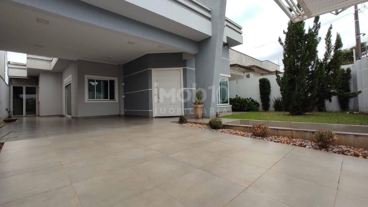 CASA TÉRREA COM 3 QUARTOS À VENDA NO JARDIM LANCASTER - FOZ DO IGUAÇU/PR