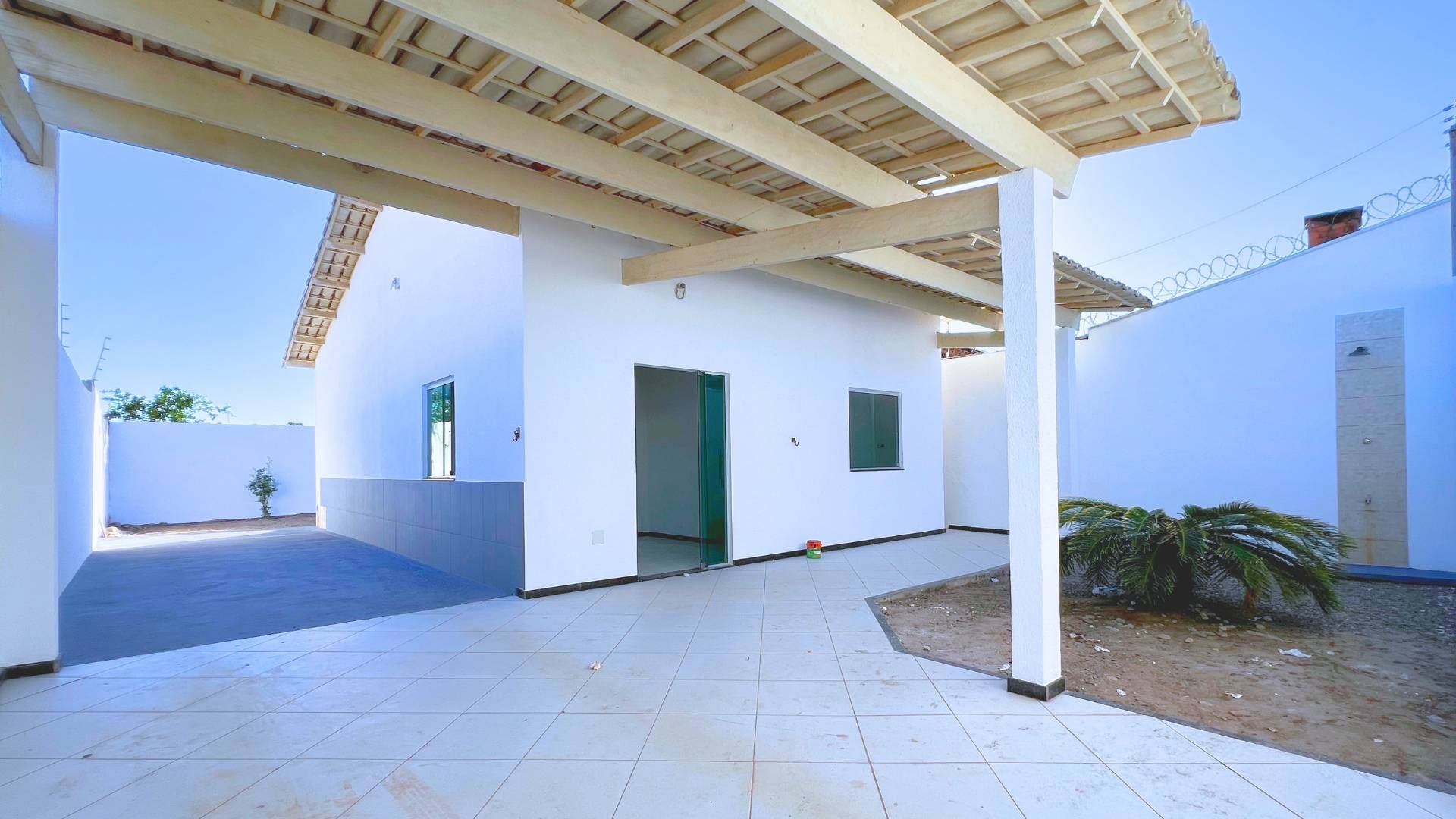 Casa em Bairro - de 2 Quartos com Suíte, Garagem Ampla e Quintal para Locação no Jardim Caraípe - Casa Bairro em Jardim Caraípe, Teixeira de Freitas - para locação - Administra Imóveis - LTDA