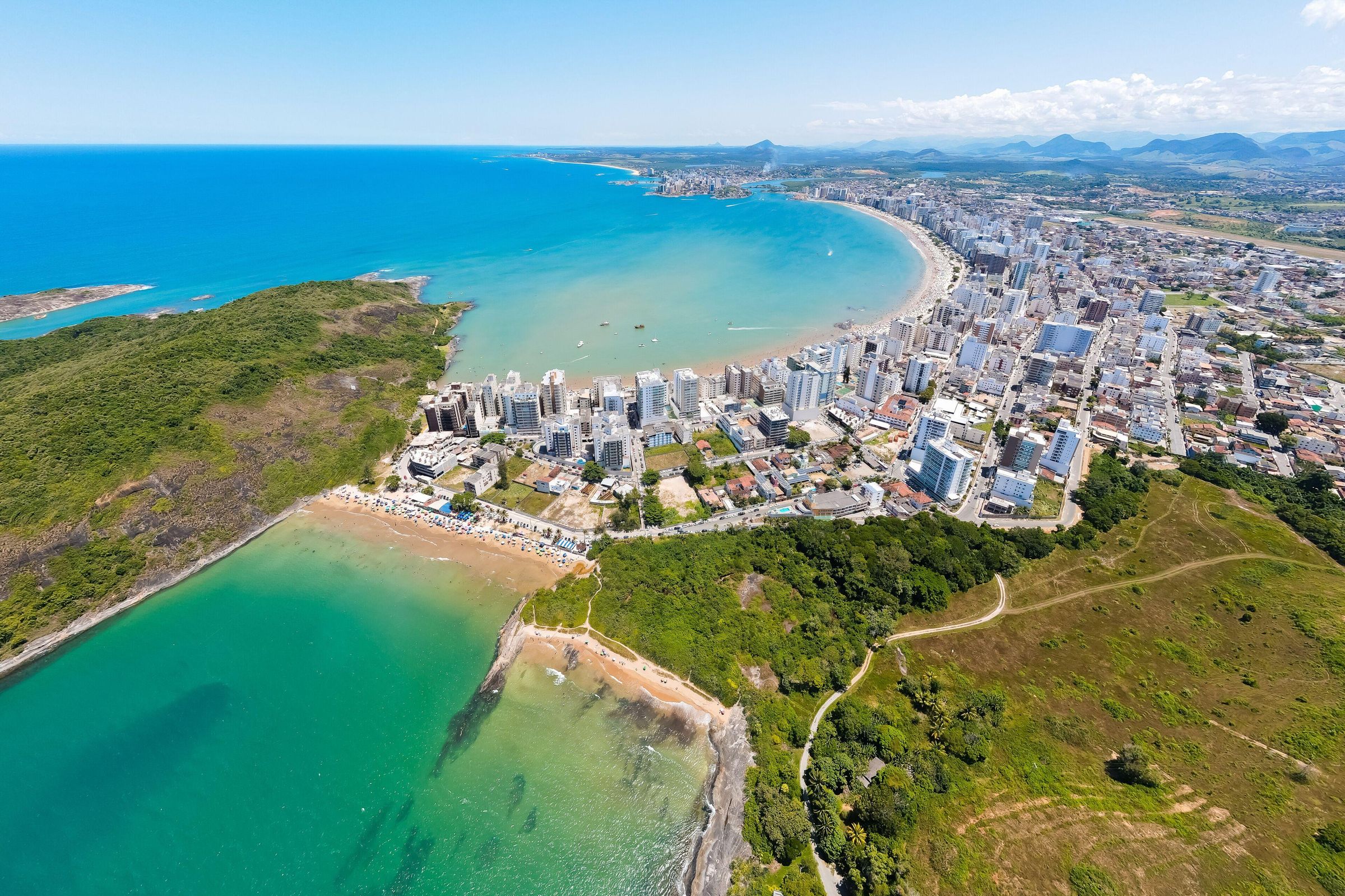 Vista áerea da praia do morro