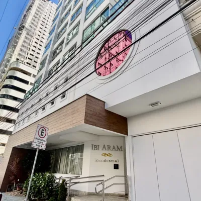Fachada do Edifício Residencial Ibi Aram