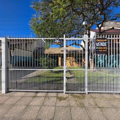 Casa 4 dormitórios