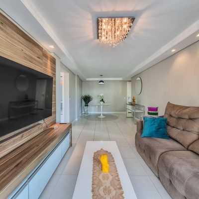 APARTAMENTO DE 2 DORMITÓRIOS SEMI-MOBILIADO NA AVENIDA DAS GAIVOTAS EM BALNEÁRIO CAMBORIÚ - Apartamento em Ariribá, Balneário Camboriú - à venda - LIBERATIO IMOBILIARIA LTDA