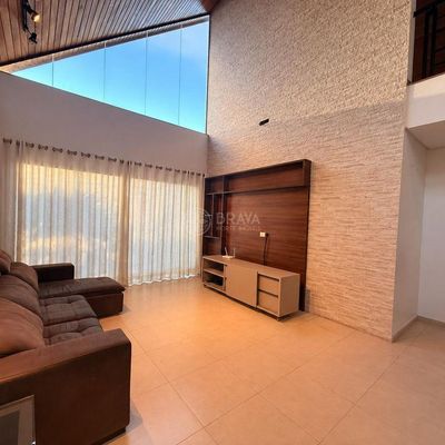CASA COM PISCINA E PLACA SOLAR ÓTIMA LOCALIZAÇÃO BAIRRO FAZENDA - Casa em Fazenda, Itajaí - para locação - Brava Norte Imóveis