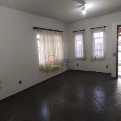 Casa Térrea em Centro - Avaré. Foto 4