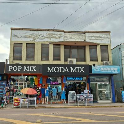 Locação DISPONÍVEL EM 11/2026 - Prédio comercial c/ 270m² e 04 banheiros R$ 9.000,00 situado na Avenida Liberdade, 1518 em frente a Praça Santa Isabel - Viamão - Loja em Santa Isabel, Viamão - para locação - imobiliária TN SILVA