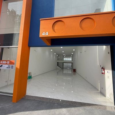 Salão Comercial para Locação com Mezanino e Pé-Direito de 6m - Comercial em Centro, Atibaia - para locação - Di Casa Imóveis Atibaia LTDA