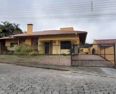 CASA ALTO PADRÃO A VENDA BAIRRO PROGRESSO - FORA DE ENCHENTE - Casa em Progresso, Rio do Sul - à venda - IMOBILIARIA ALTO VALE LTDA
