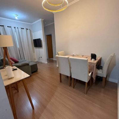 Apartamento com 2 quartos, Residencial e Comercial Cidade Morumbi - Pindamonhangaba