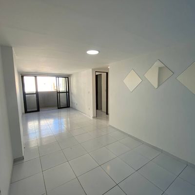 Apartamento à venda no Bessa com 2 quartos a 600 metros da praia - Apartamento em Bessa, João Pessoa - à venda - Mhollanda Corretores de Grife