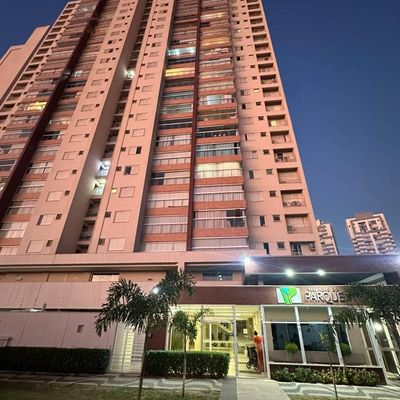 Apartamento novo e todo reformado com 3 suítes no Varandas do Parque
