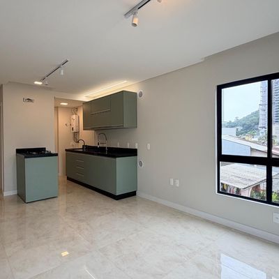 Apartamento para locação anual semimobiliado, 2 quartos (sendo duas suítes), 1 vaga de garagem, Mondello Residenza, Bairro Fazenda, Itajaí-SC - Apartamento em Fazenda, Itajaí - para locação - I3 CORRETORES ASSOCIADOS S/S